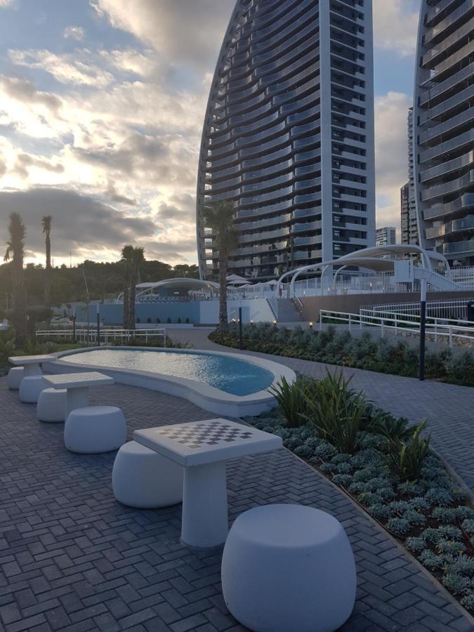 Romero Apartments-Sunset Waves-بينايدورم المظهر الخارجي الصورة