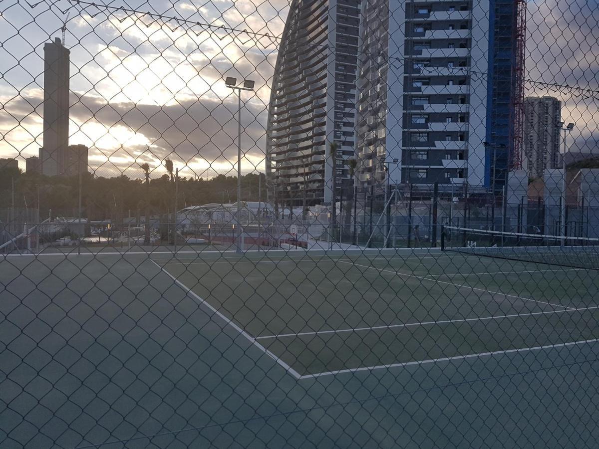 Romero Apartments-Sunset Waves-بينايدورم المظهر الخارجي الصورة