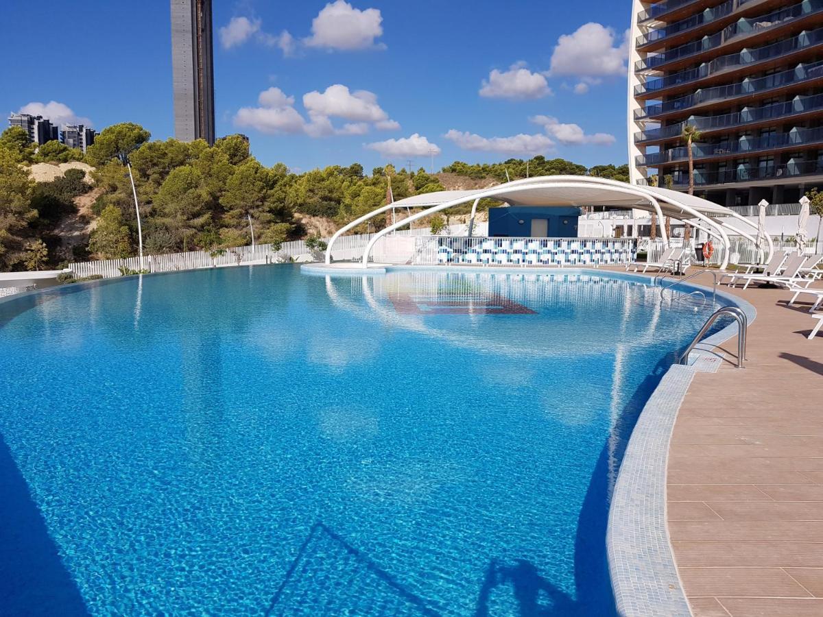 Romero Apartments-Sunset Waves-بينايدورم المظهر الخارجي الصورة