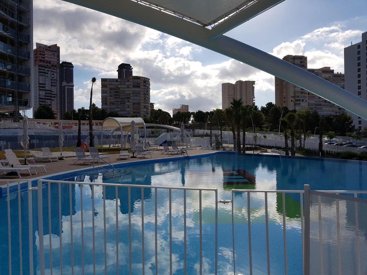 Romero Apartments-Sunset Waves-بينايدورم المظهر الخارجي الصورة